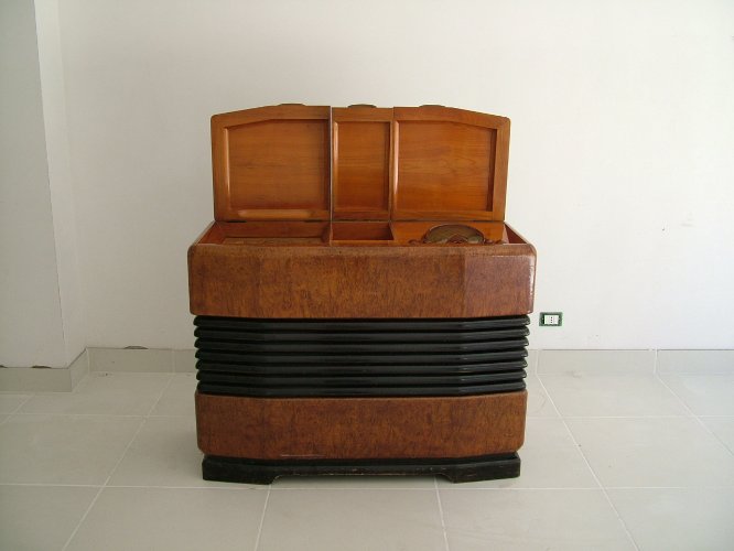 Piccoli restauri - Stereo 1930